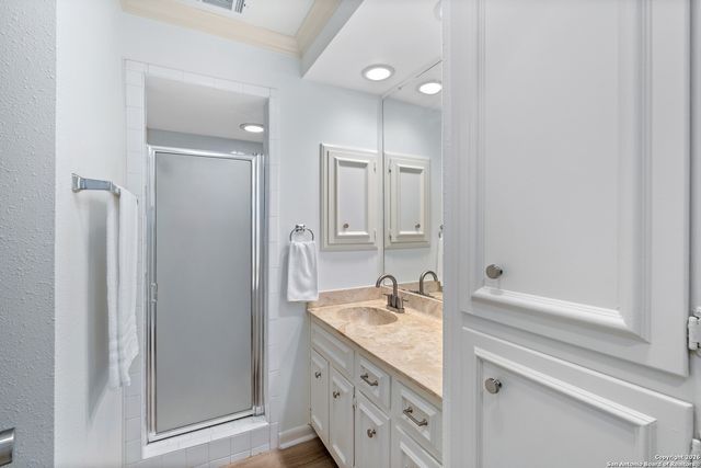 2611 Eisenhauer, San Antonio, TX 78209