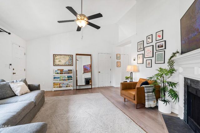 2 Casabelle Court, Durham, NC 27713