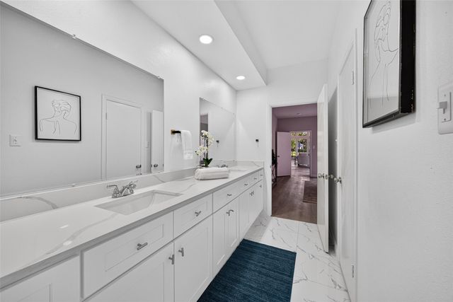 9592 Doliver Drive, Houston, TX 77063
