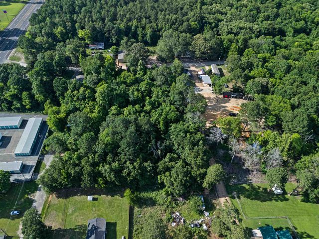 13 Revelyn St., Longview, TX 75602
