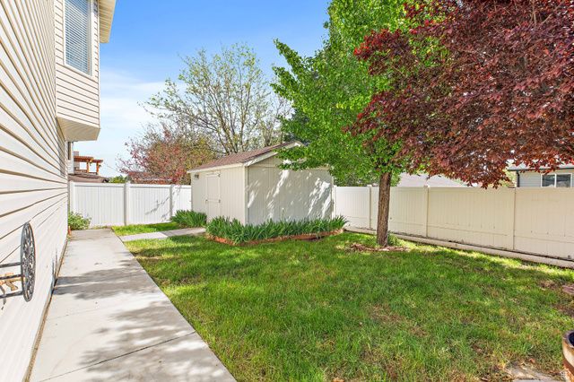 5763 S STONE BLUFF WAY, Kearns, UT 84118