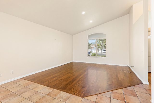 5763 S STONE BLUFF WAY, Kearns, UT 84118