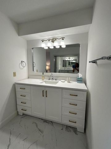13383 Bedford Mews Court, Wellington, FL 33414