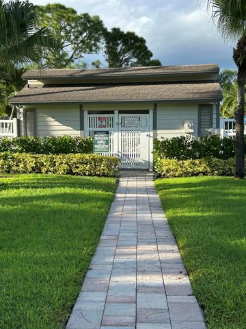 13383 Bedford Mews Court, Wellington, FL 33414