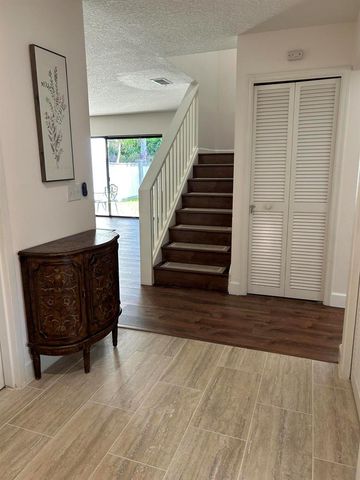 13383 Bedford Mews Court, Wellington, FL 33414