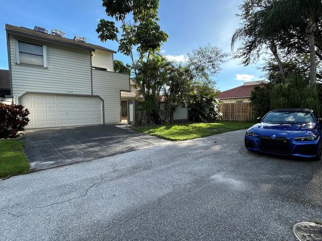 13383 Bedford Mews Court, Wellington, FL 33414
