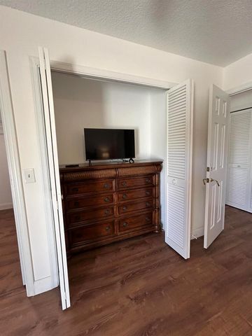 13383 Bedford Mews Court, Wellington, FL 33414