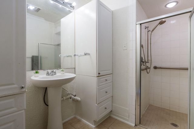 2201 Peebles DR, Killeen, TX 76543