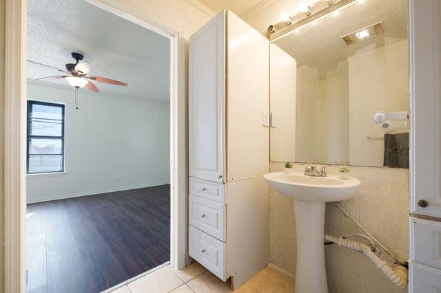 2201 Peebles DR, Killeen, TX 76543