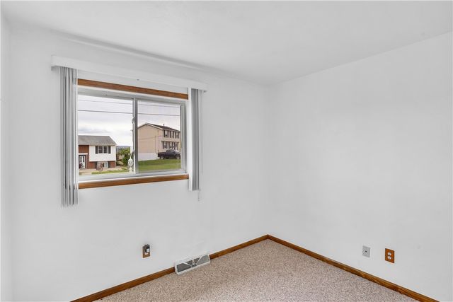 217 Eleanor Drive, Latrobe, PA 15650