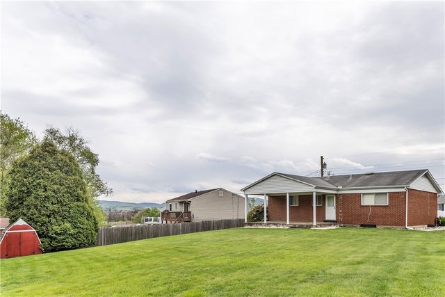 217 Eleanor Drive, Latrobe, PA 15650