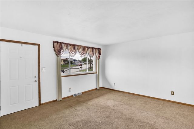 217 Eleanor Drive, Latrobe, PA 15650