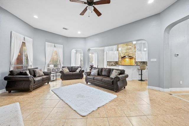 11718 Live Oak Drive, Magnolia, TX 77354