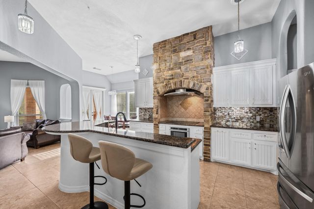 11718 Live Oak Drive, Magnolia, TX 77354