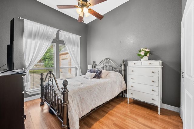 11718 Live Oak Drive, Magnolia, TX 77354