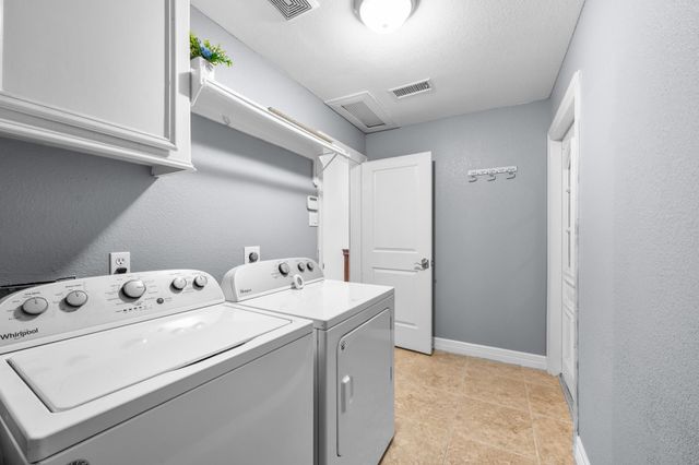 11718 Live Oak Drive, Magnolia, TX 77354