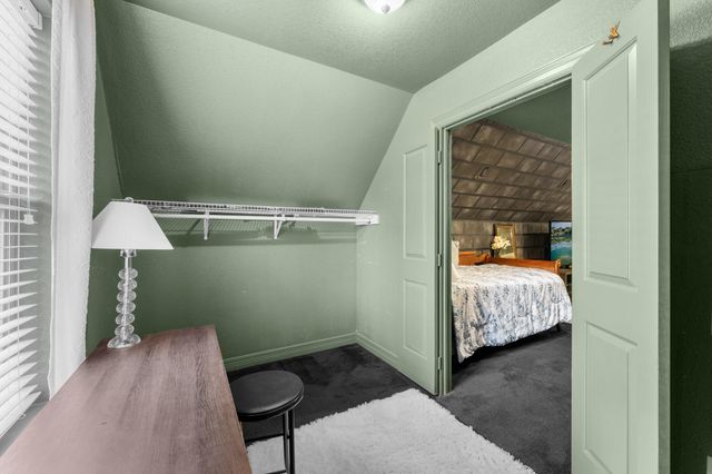 11718 Live Oak Drive, Magnolia, TX 77354