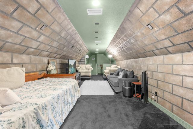 11718 Live Oak Drive, Magnolia, TX 77354