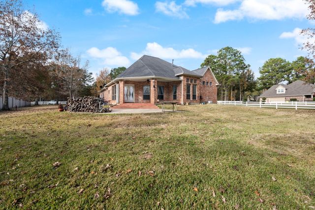 11718 Live Oak Drive, Magnolia, TX 77354