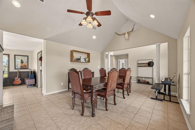 16910 County Line Road Road, Winnie, TX 77665