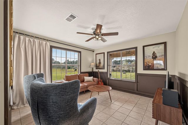 16910 County Line Road Road, Winnie, TX 77665