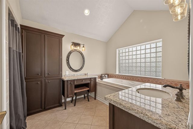 16910 County Line Road Road, Winnie, TX 77665