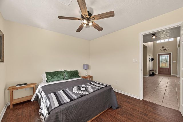 16910 County Line Road Road, Winnie, TX 77665