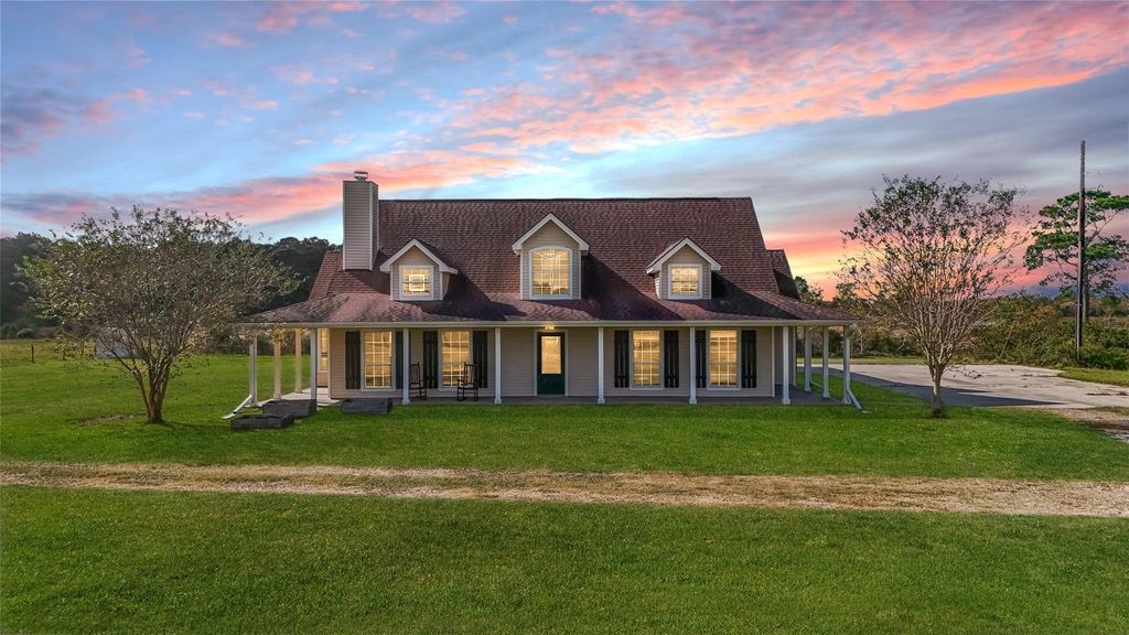 16910 County Line Road Road, Winnie, TX 77665