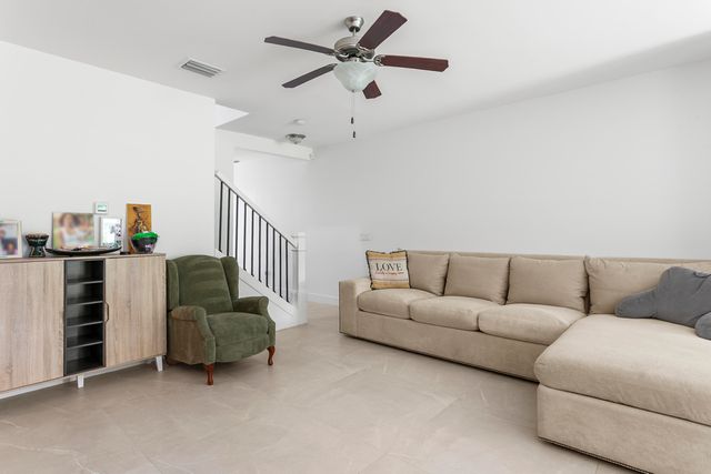 4511 E AQUA BELLA Lane, Dania Beach, FL 33312