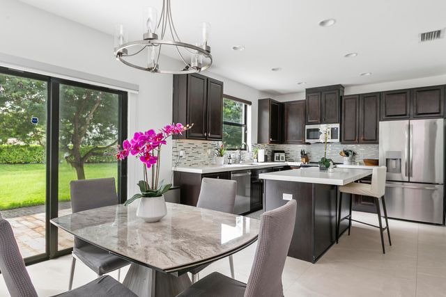 4511 E AQUA BELLA Lane, Dania Beach, FL 33312
