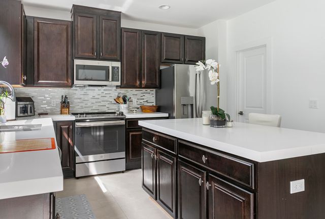 4511 E AQUA BELLA Lane, Dania Beach, FL 33312
