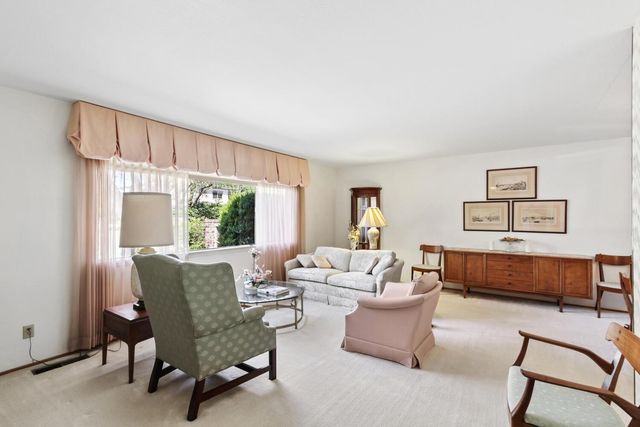 1018 Plum Ln, Davis, CA 95616