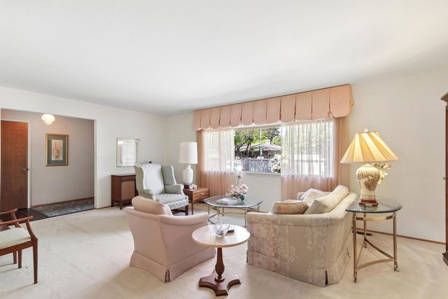 1018 Plum Ln, Davis, CA 95616