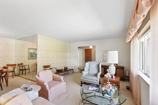 1018 Plum Ln, Davis, CA 95616