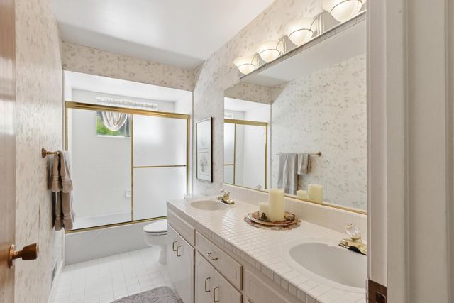 1018 Plum Ln, Davis, CA 95616