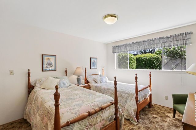 1018 Plum Ln, Davis, CA 95616