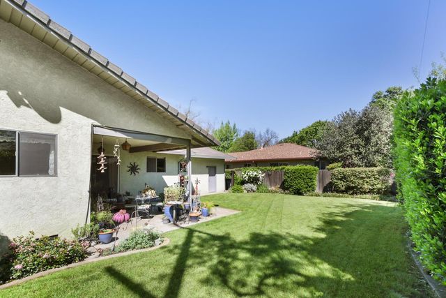 1018 Plum Ln, Davis, CA 95616