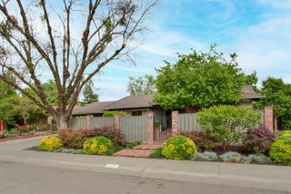 1018 Plum Ln, Davis, CA 95616