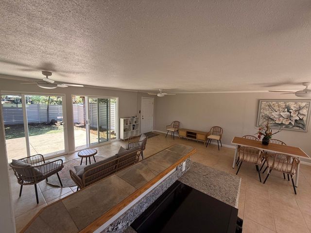 89 Kupalaiki Loop, Kihei, HI 96753