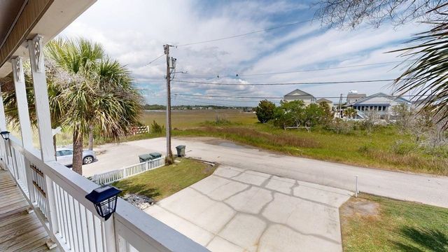 407 25th Ave. N, North Myrtle Beach, SC 29582