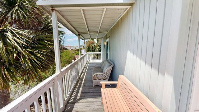 407 25th Ave. N, North Myrtle Beach, SC 29582