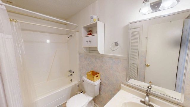 407 25th Ave. N, North Myrtle Beach, SC 29582