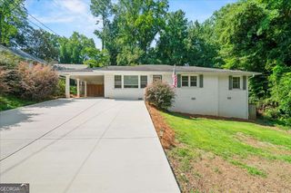 31 W Belle Isle Road, Sandy Springs, GA 30342