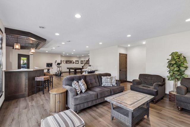 607 Heritage Place, Stillwater, MN 55082