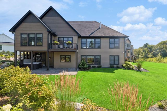 607 Heritage Place, Stillwater, MN 55082