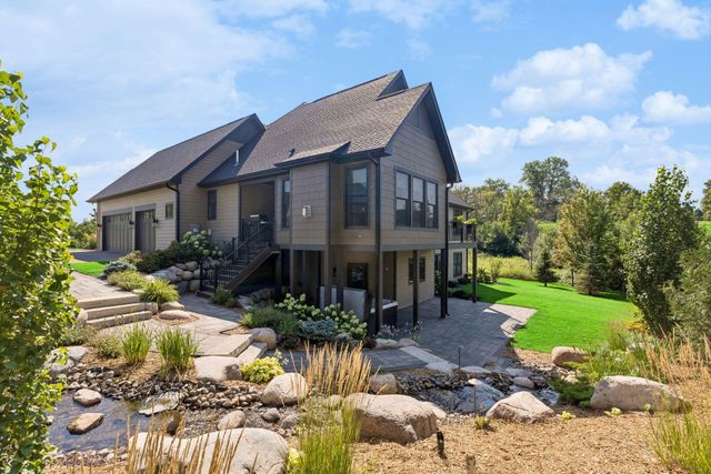 607 Heritage Place, Stillwater, MN 55082