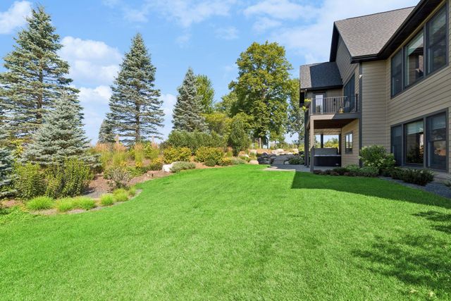 607 Heritage Place, Stillwater, MN 55082