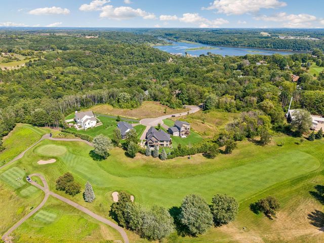 607 Heritage Place, Stillwater, MN 55082