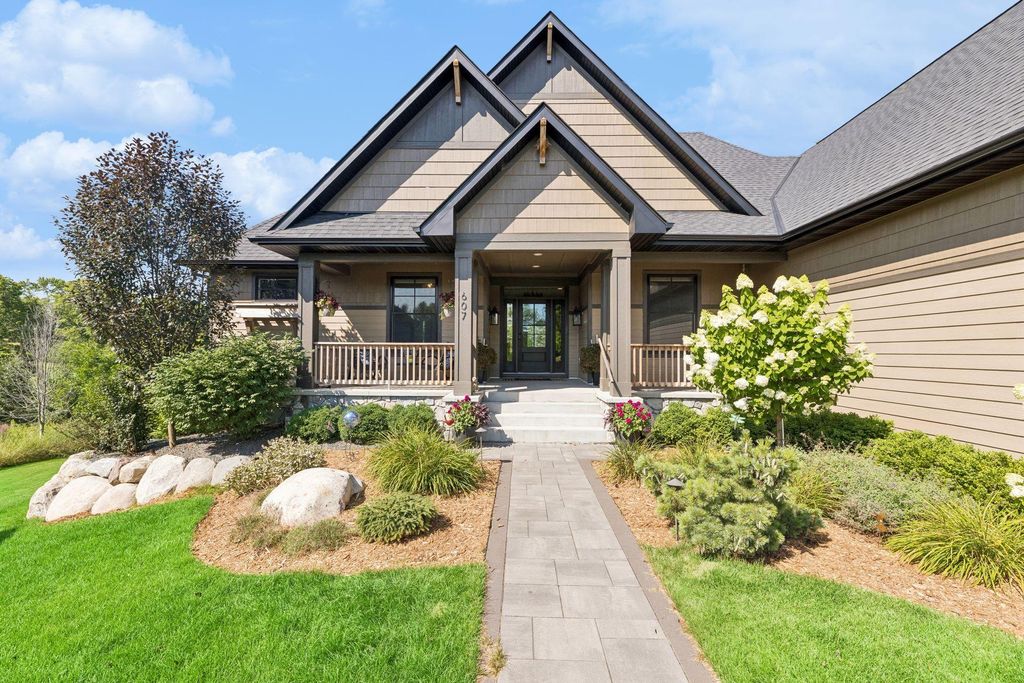 607 Heritage Place, Stillwater, MN 55082 — photo 2
