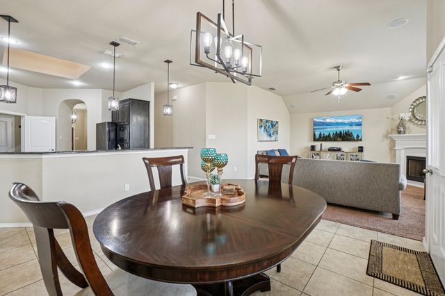 1117 Daventry Drive, Glenn Heights, TX 75154